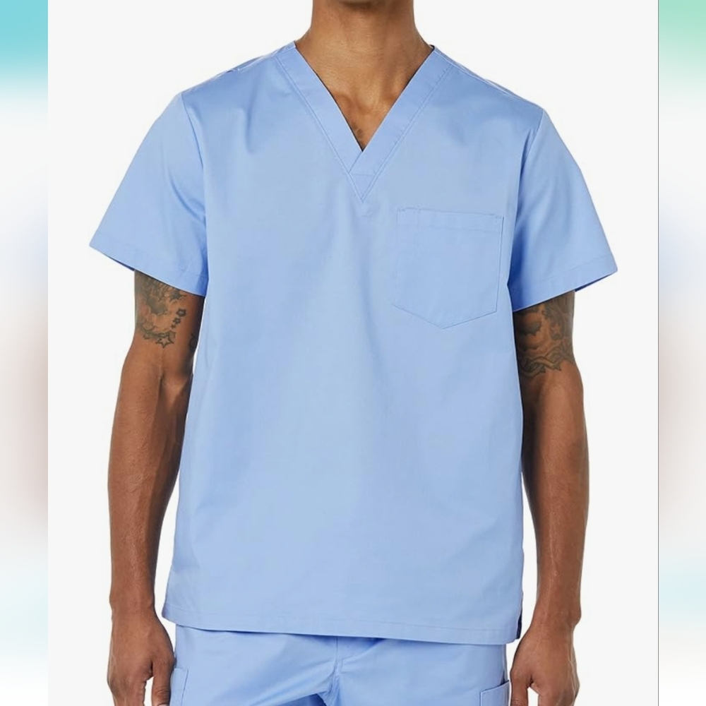 New Amazon Essentials Men's V-Neck Scrub Top with Pockets.